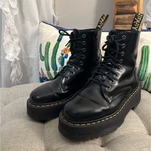 Dr. Martens Jadon Platform Smooth Black Boot, Size US 9